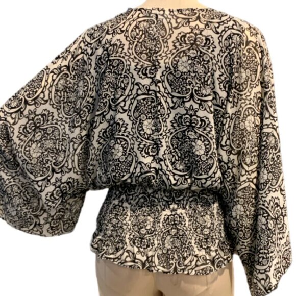 Worthington BOHO Floral Chiffon Layered Smocked Waist Blouse L Black & White 96K - Picture 4 of 7